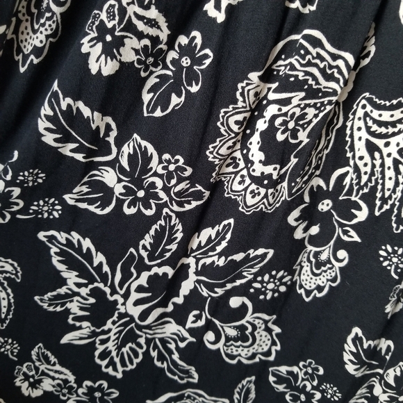 Ann Taylor LOFT Sleeveless Midi Dress Black & White Floral Size S - Picture 9 of 12